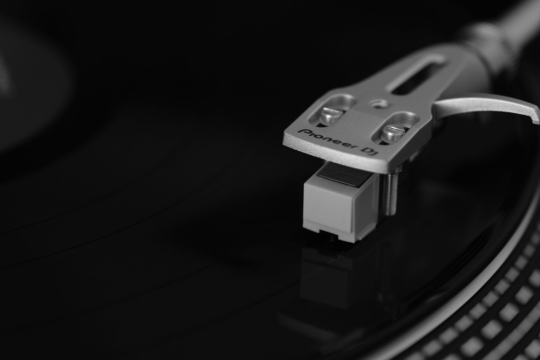Régler sa platine : force d’appui et antiskating